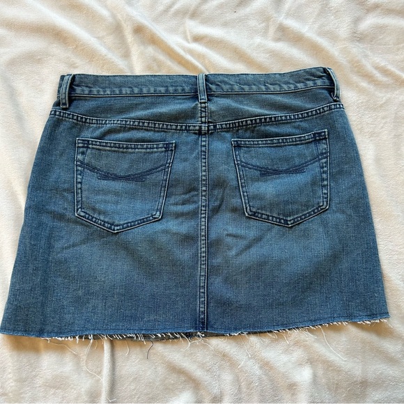 Gap | 1969 - 5 pocket Medium Wash Cut off Denim Skirt NWT Size 10 - Picture 5 of 13